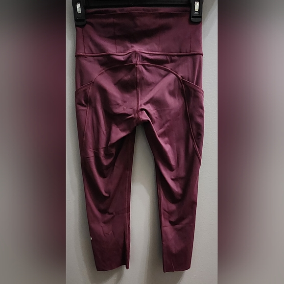 Lululemon Fast and Free crop ll - Picture 3 of 5